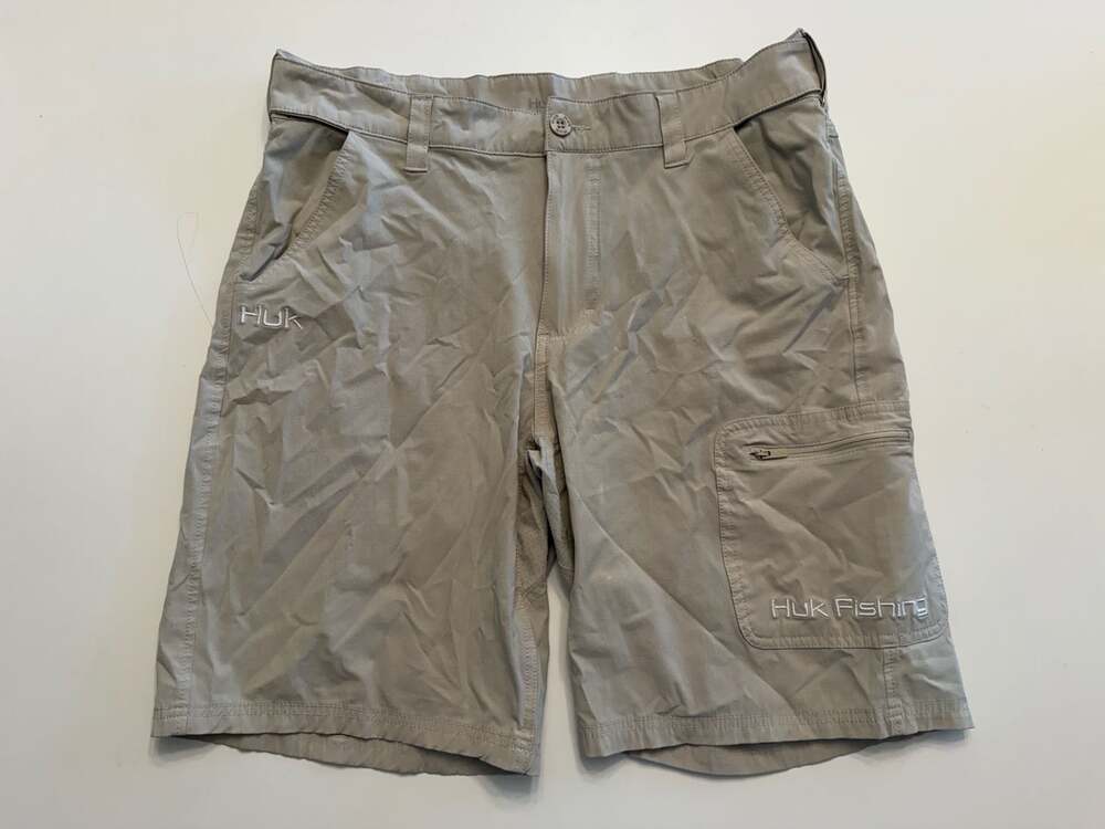 Huk Performance Fabrics Men's Khaki Tan Cargo Fishing Shorts Size L